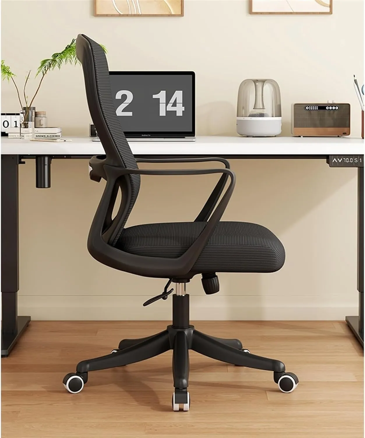 Classic Office Chair Ergonomic Office Home Desk Mesh Fixed Armrest, Executive Computer Chair with Lumbar Support Desk Task Chair(White)