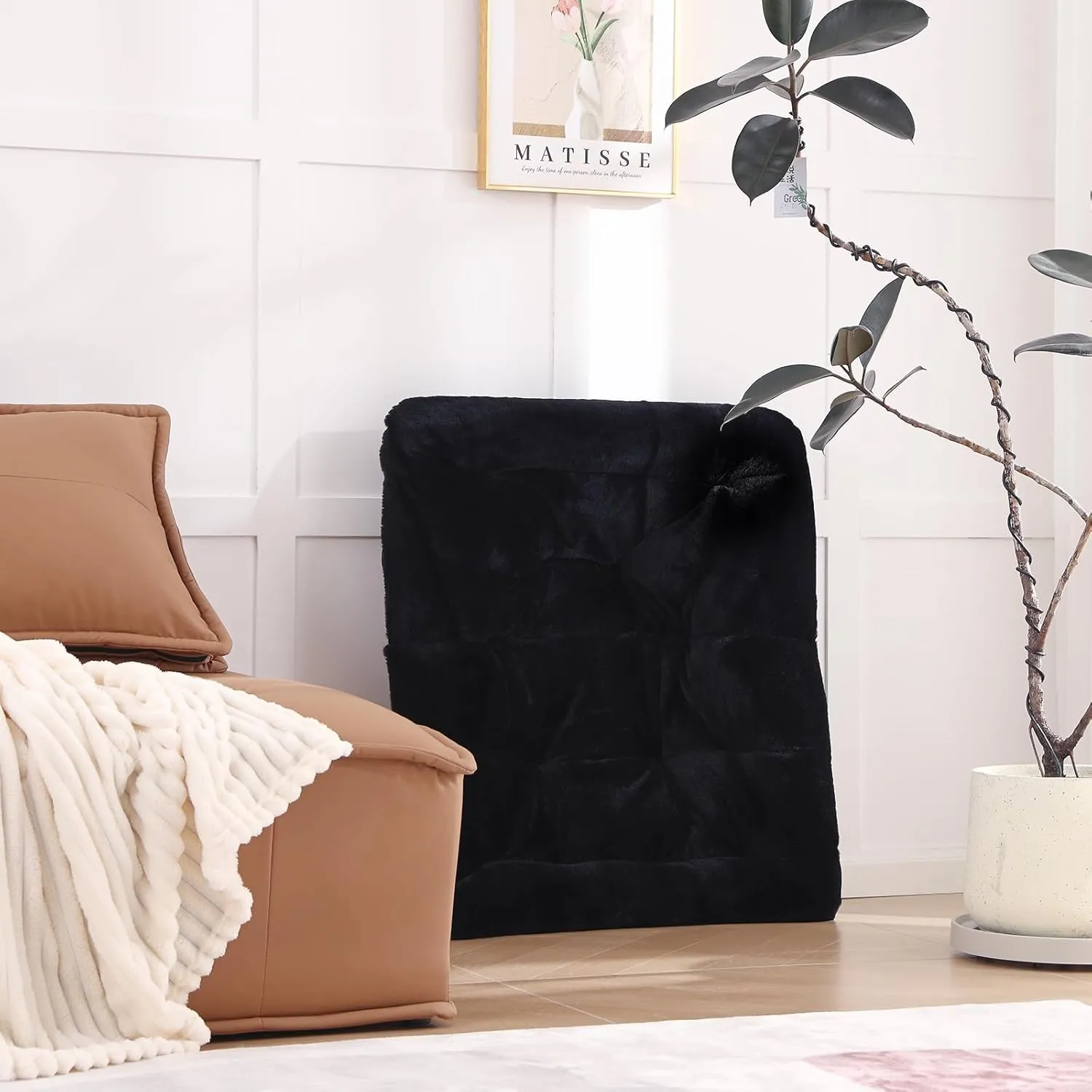 Comfy Folded Chair with Ottoman, Oversized Folding Faux Fur Chair Soft Furry Lounge Lazy Chair with Metal Frame Moon Chair Accent Chair for Bedroom, Living Room, Dorm Rooms