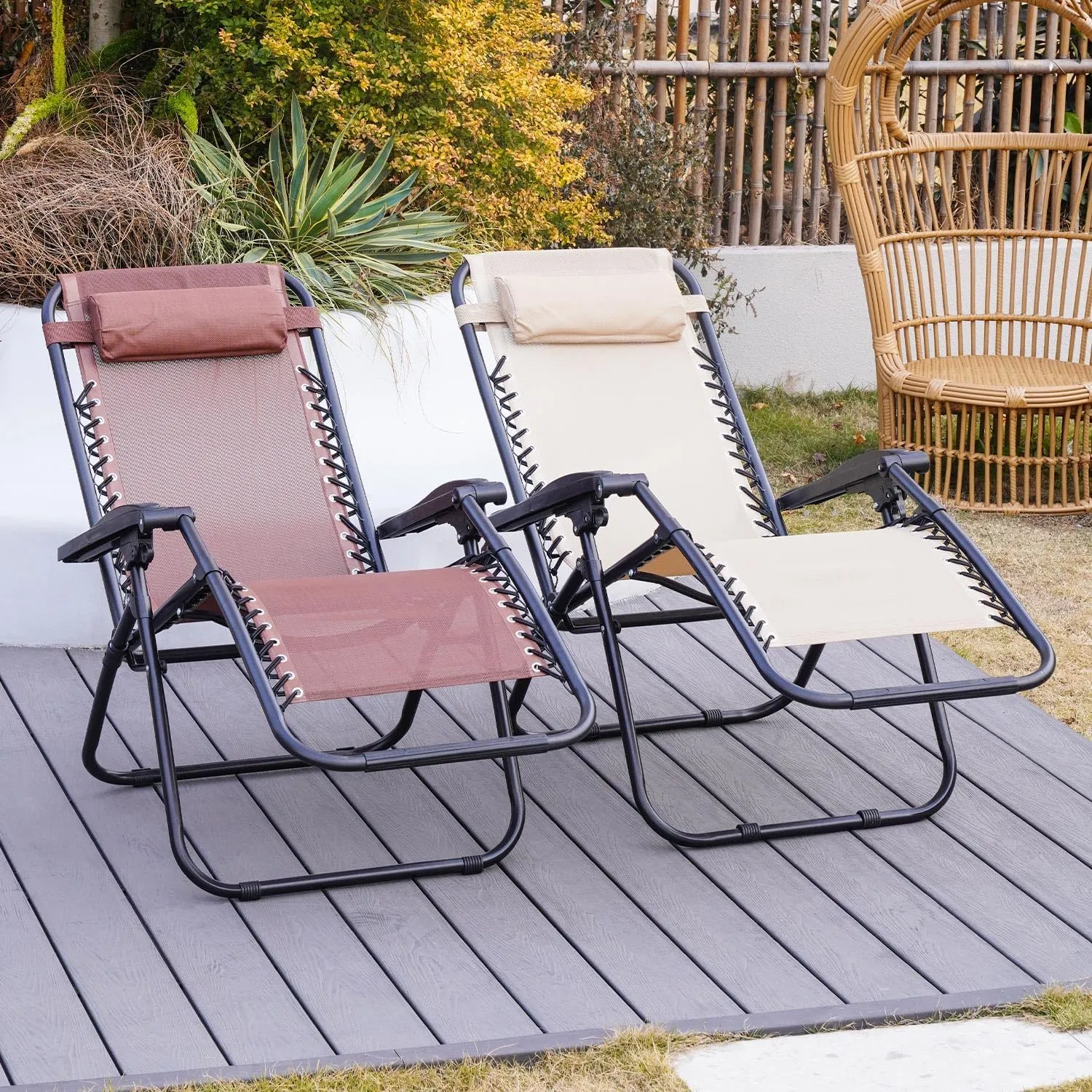 CYCLONE SOUND Adjustable Zero Gravity Folding Reclining Lounge Chair with Pillow，Anti-Gravity Chair for Indoor & Outdoor, Folding Reclining Chair w/Side Tray (Beige 1PACK)
