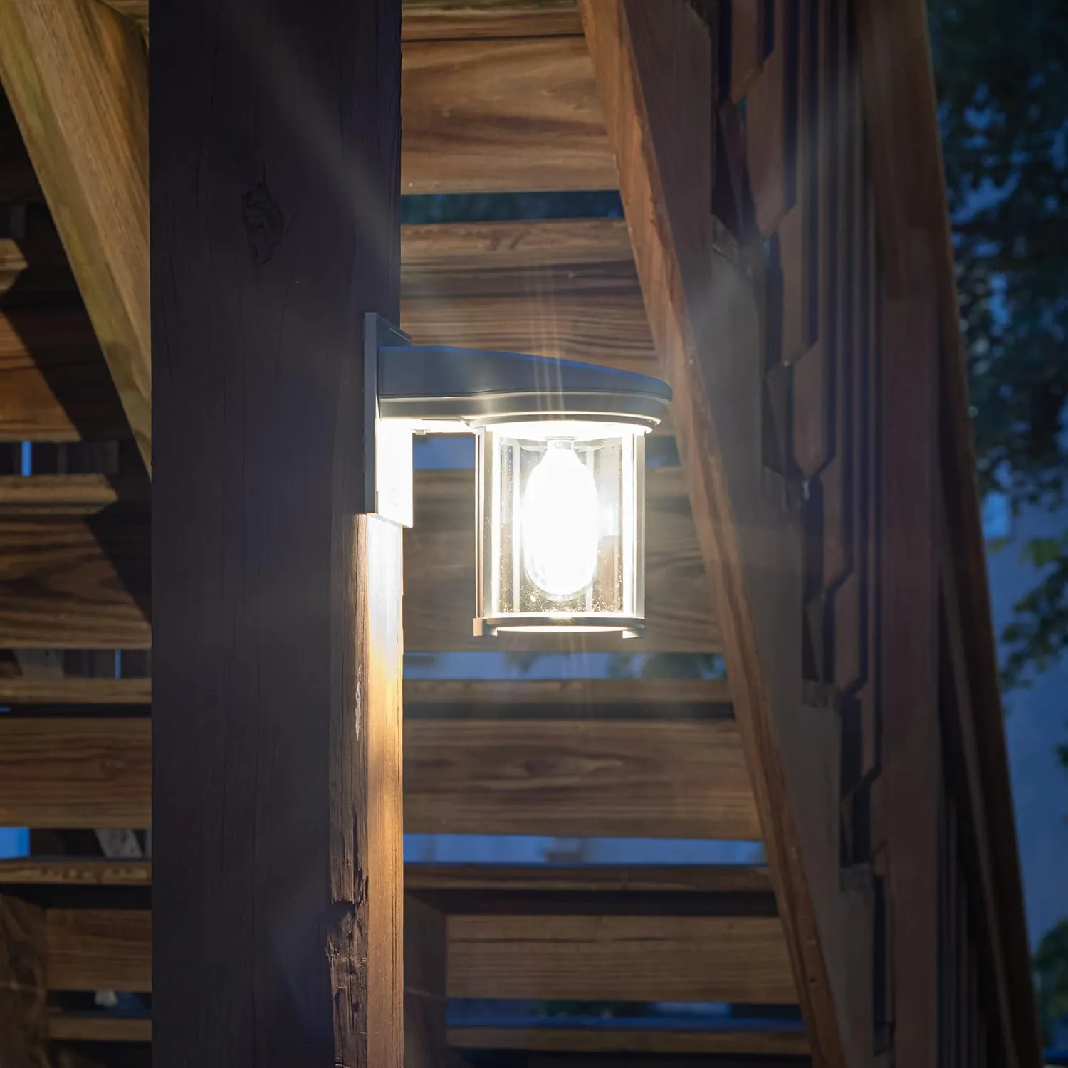 Gama Sonic Solar Coach Wall Lantern, Outdoor Solar Lamp with Edison Bulb and Glass Dome, Gray (1BE40810)