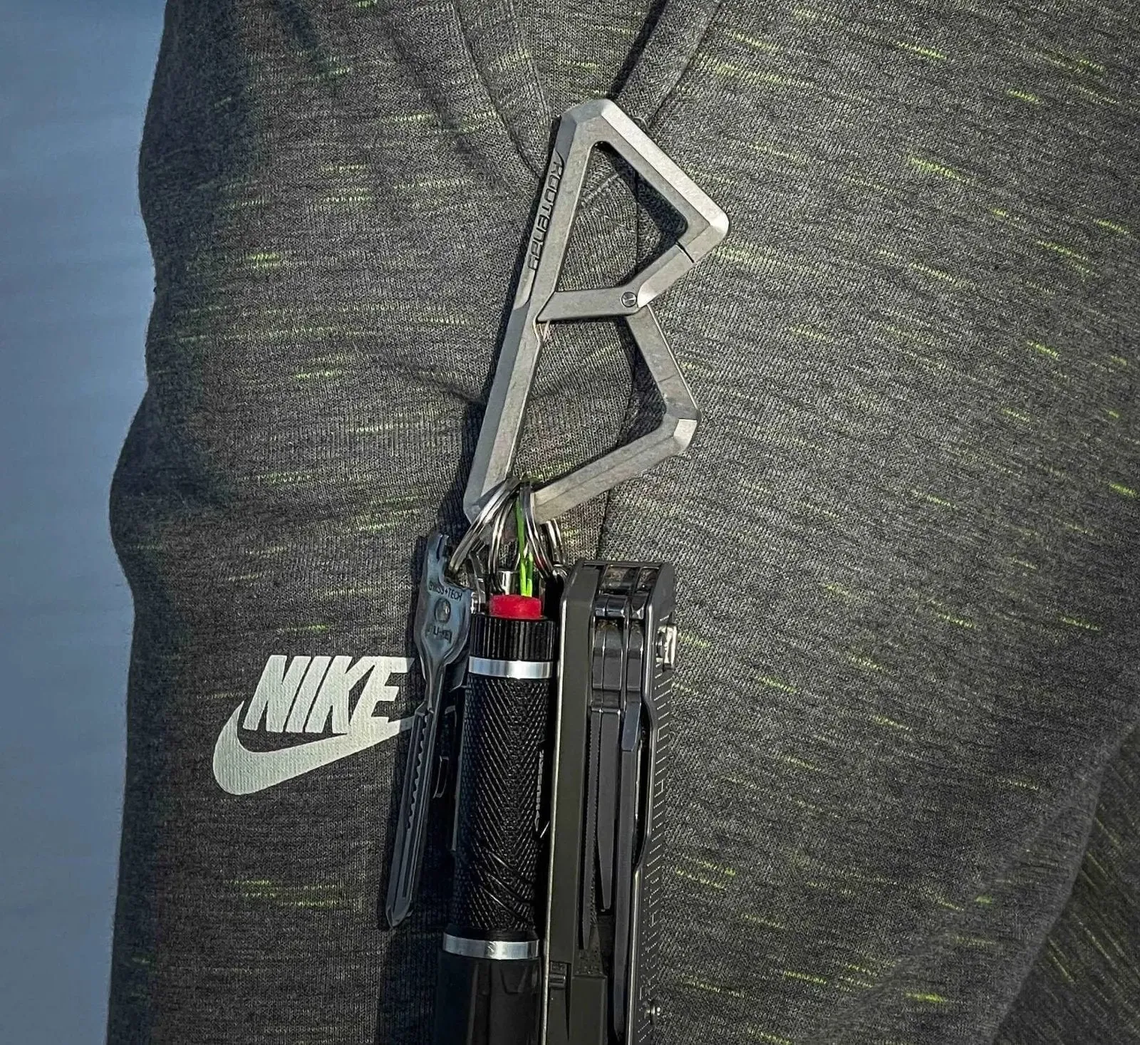 Kootenay Titanium Carabiner With Back Clip