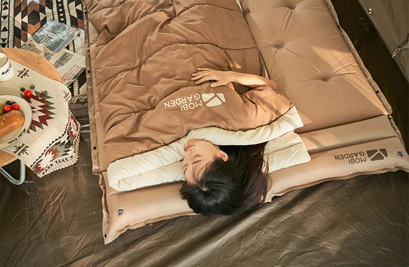 Mobi Garden Crescent Sleeping Bag 1.4 Single - Ivory