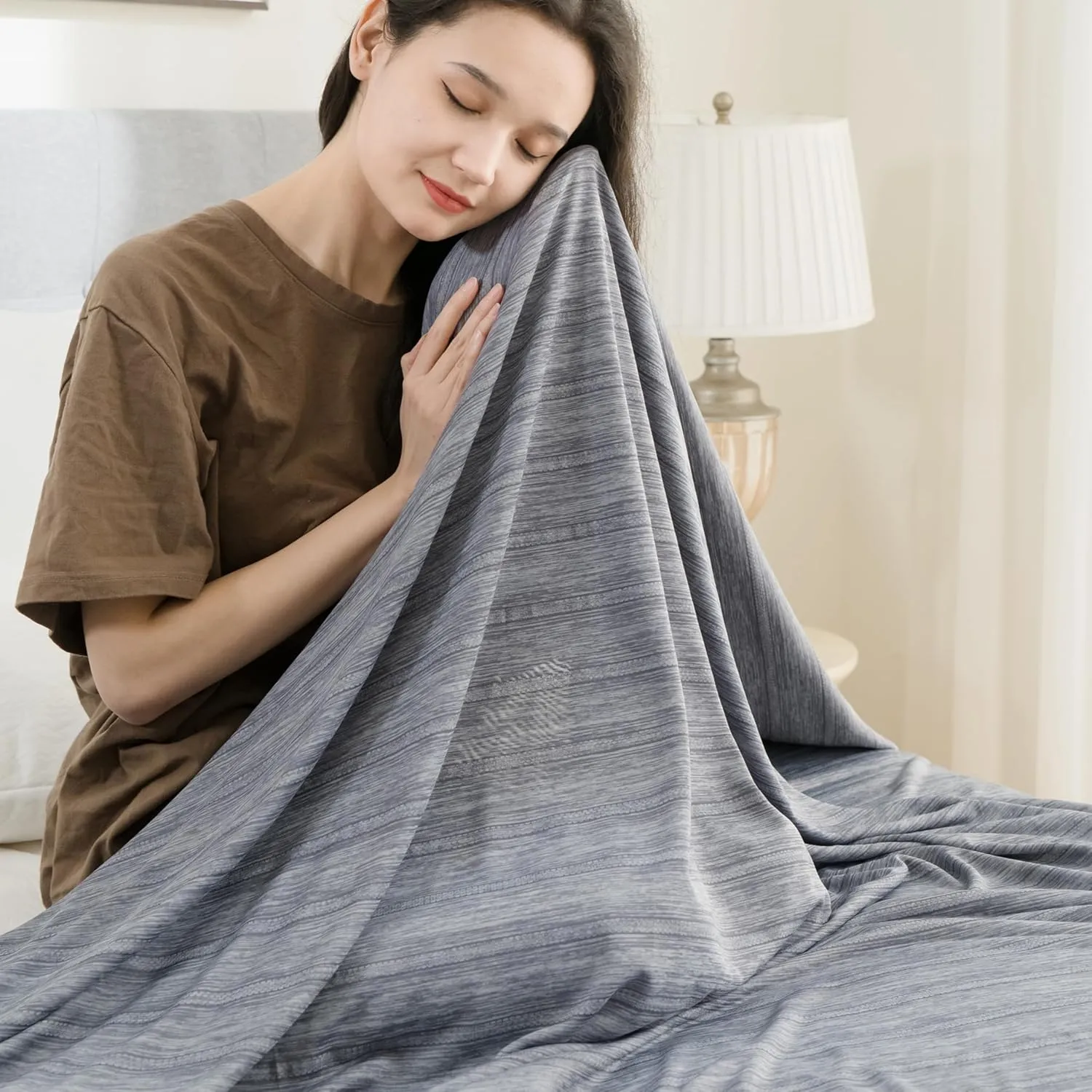 OIGAE Cooling Blanket for Hot Sleepers - Soft & Lightweight Summer Cold Blanket for Night Sweats | Perfect for Bed, Couch, Sofa (Grey, Queen 90" x 90")