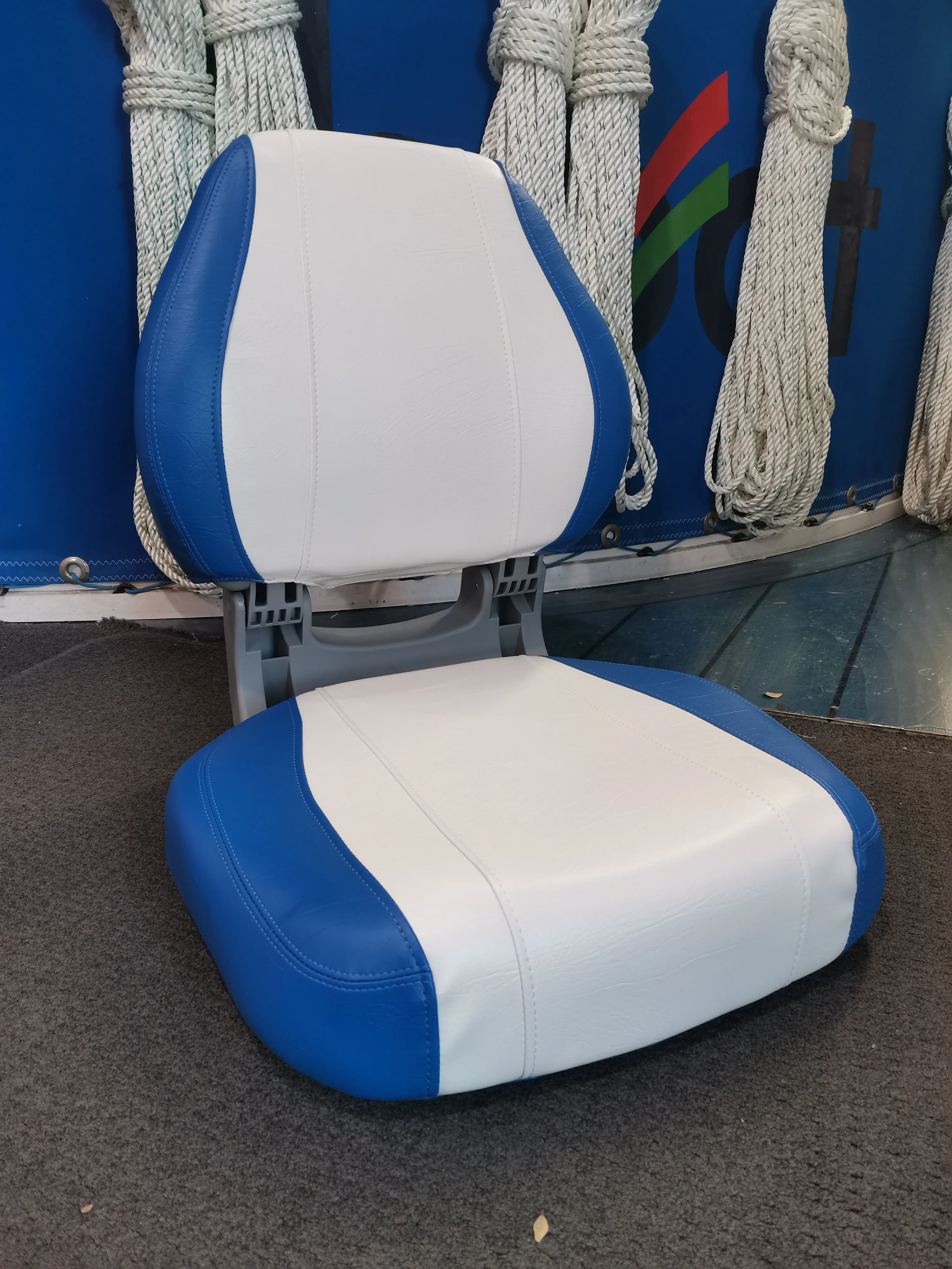 Sirocco Folding Seat