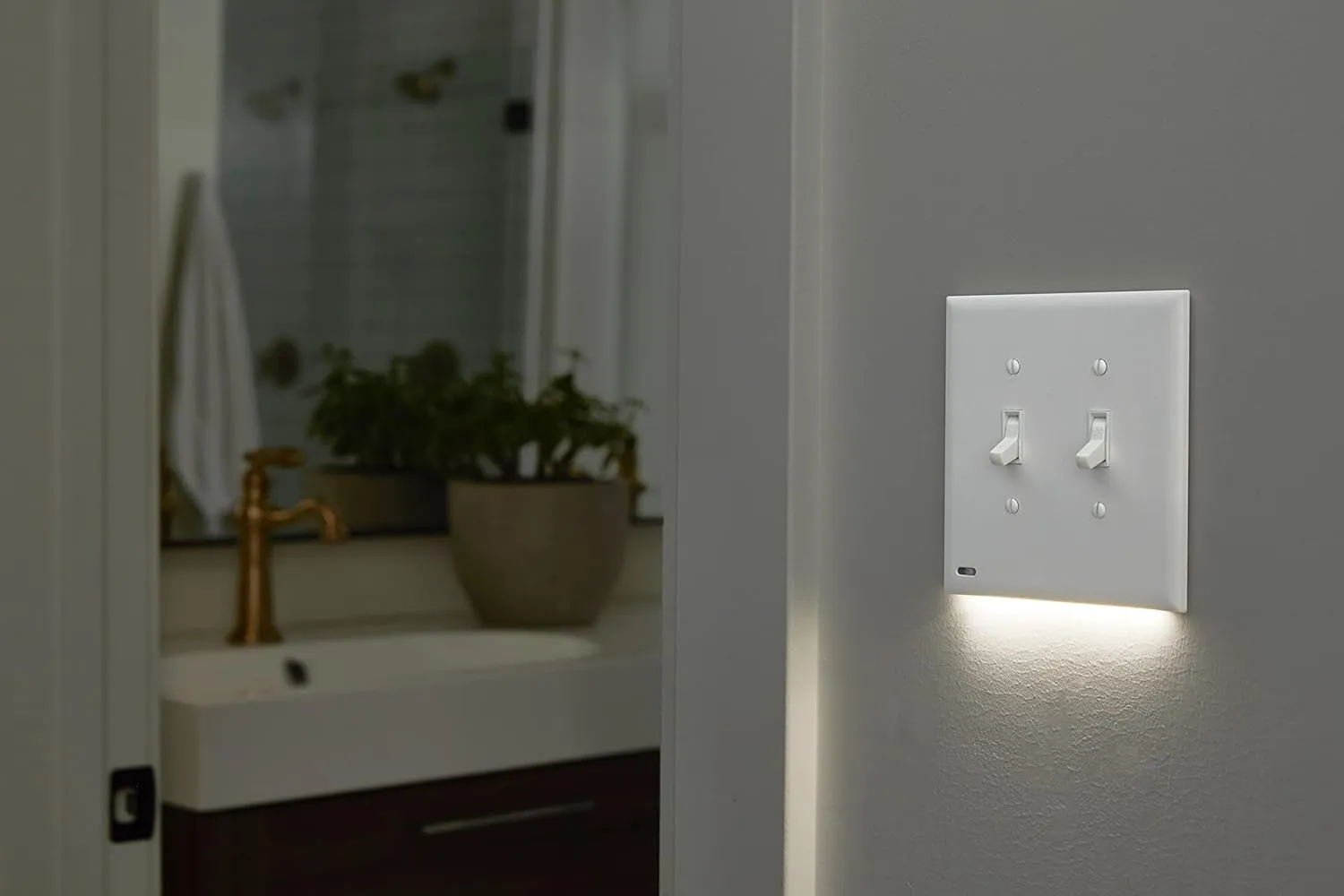 SnapPower SwitchLight - LED Night Lights Wall Plate with Built-in Sensors for Double-Gang Light Switches