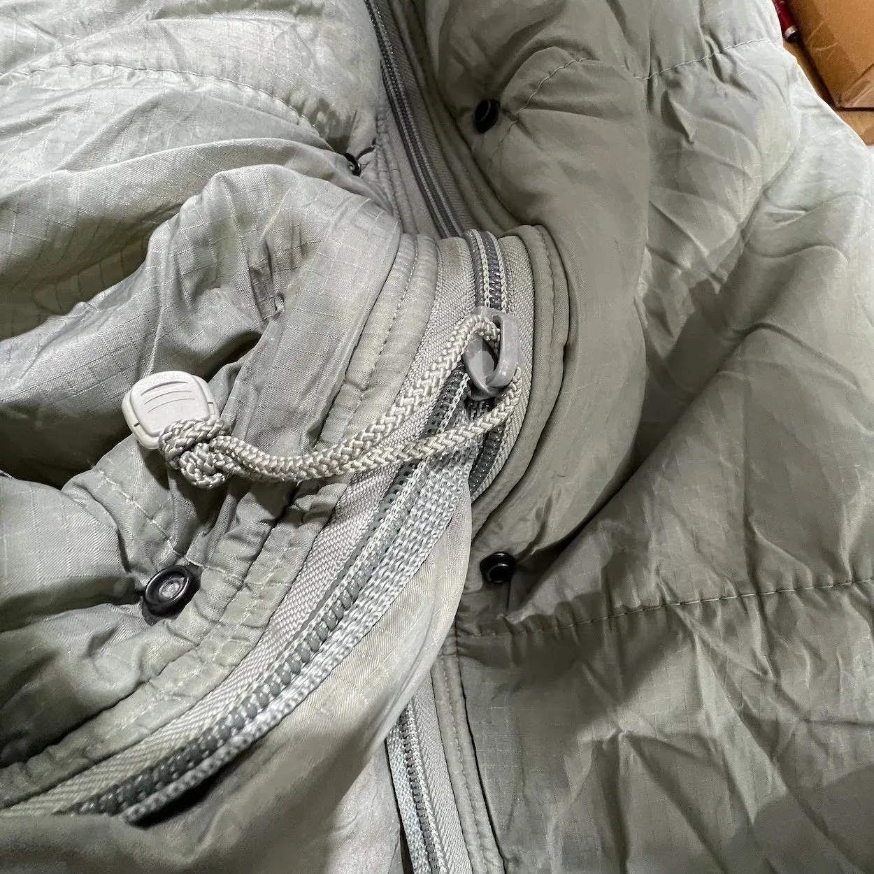 US Military New Sleeping Bag Intermediate Cold Weather Mummy Style